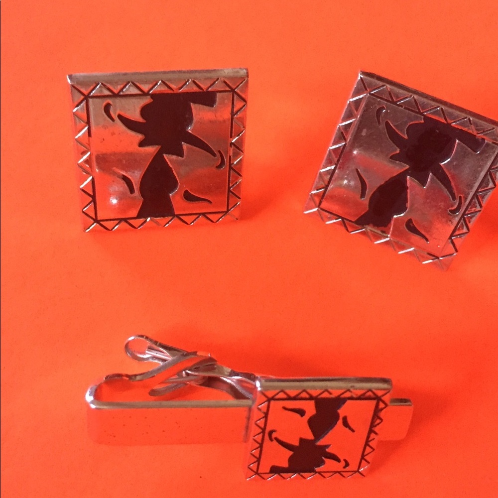 Vintage Swank cufflinks and tie clip set